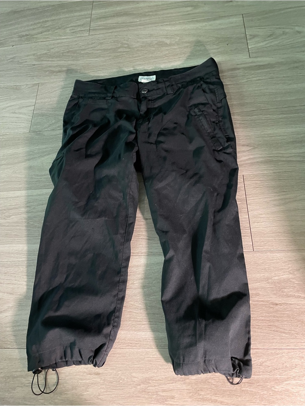 Magellan Outdoors Black Women's Capris with Drawcord Hem